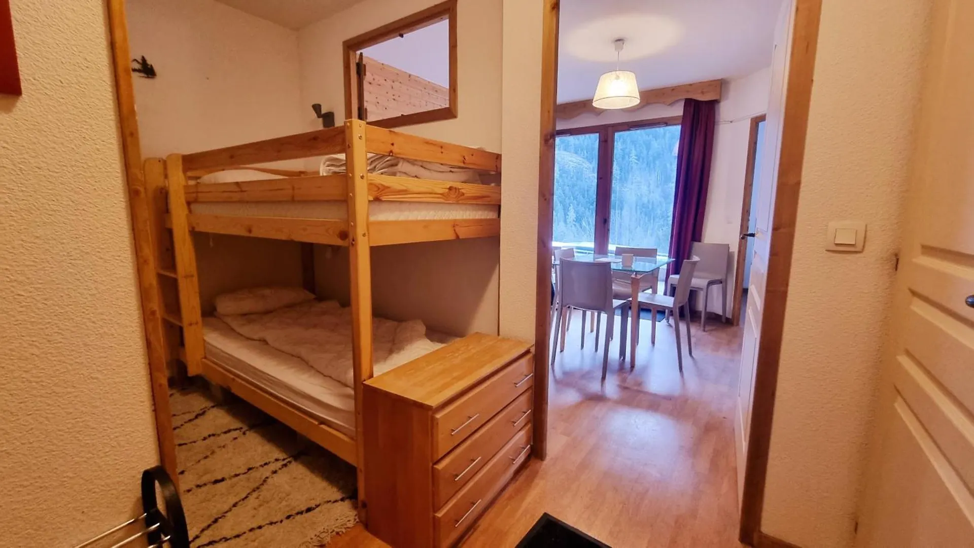 Hameau 1 002 - Spa & Piscine Appartement 6 Pers Orelle 0*,  France